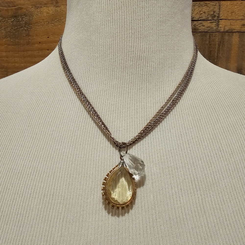 Crystal pendants on tri-color rope chain